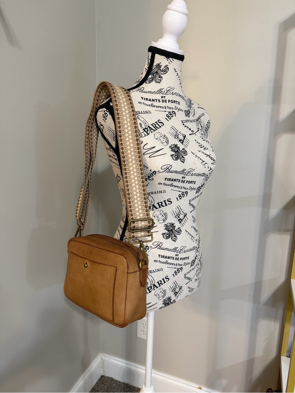 Madewell Tan Leather Crossbody Camera Bag